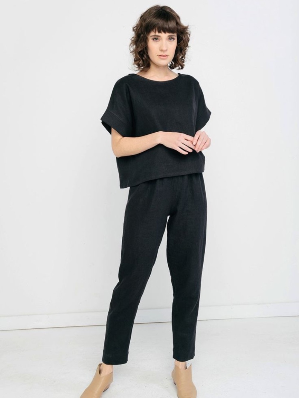 Elizabeth Suzann Linn Tee in Midweight Linen Size S/M Black